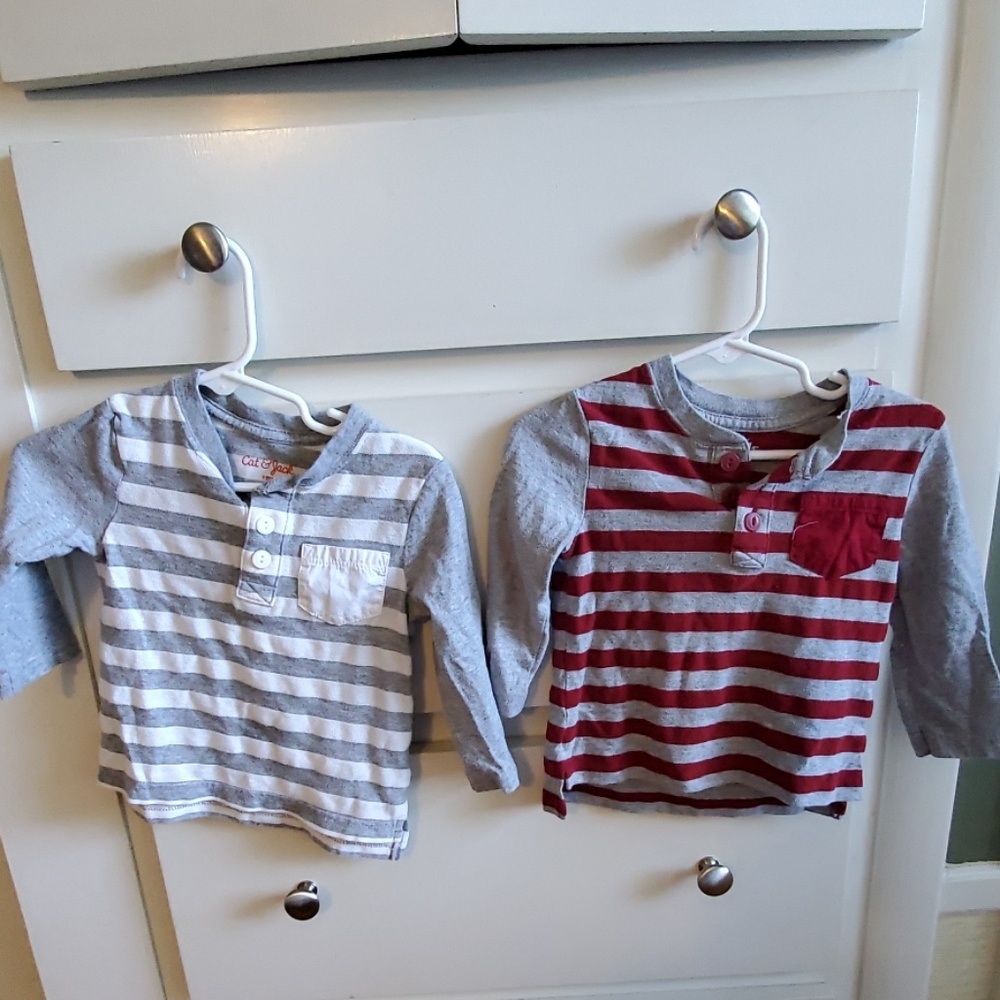 2 shirt set. Both Cat and Jack brand.‎